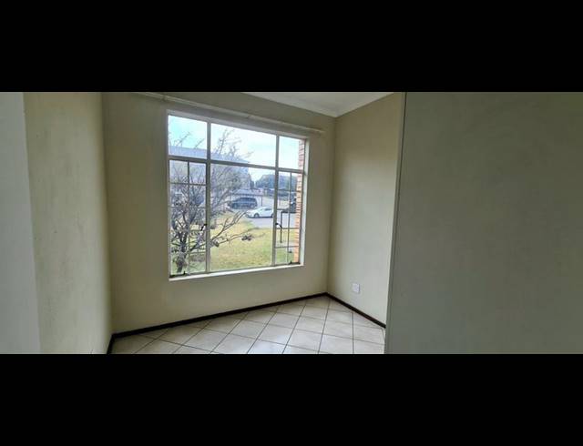 2 BEDROOM PROPERTY TO RENT IN LASER PARK